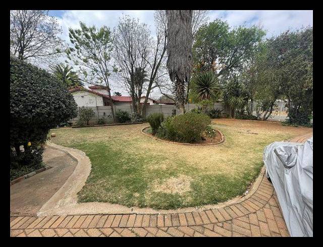 3 BEDROOM HOUSE FOR SALE IN BONAERO PARK